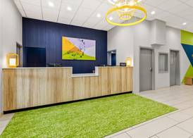Spark by Hilton Lexington 5