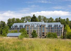 DoubleTree by Hilton North Vancouver 5