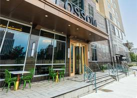 Blossom Hotel Houston, Curio Collection by Hilton 2