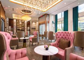 Blossom Hotel Houston, Curio Collection by Hilton 4