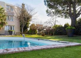 ibis Arles 4