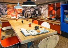 ibis Paris Pont de Suresnes Longchamp 4