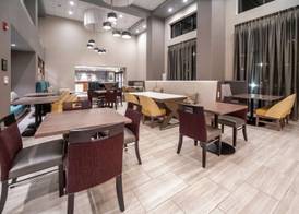Hampton Inn & Suites Santa Maria 5