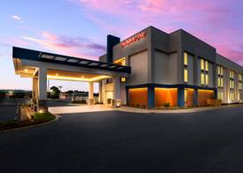 Hampton Inn Gadsden 3