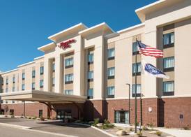 Hampton Inn Kalamazoo 3