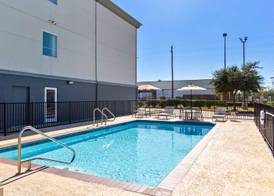 Spark by Hilton Pearland 5