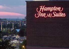 Hampton Inn & Suites Atlanta-Downtown 2