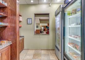 Hampton Inn & Suites Gainesville 2