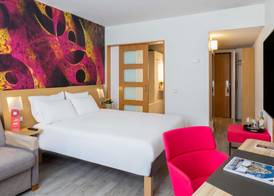 Novotel Barcelona Cornellà 4