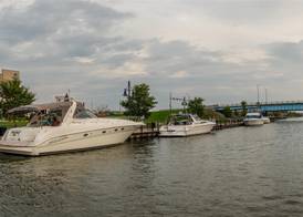 DoubleTree by Hilton Bay City - Riverfront 2