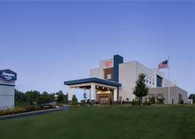 Hampton Inn & Suites Moline-Quad City Int'l Aprt 3