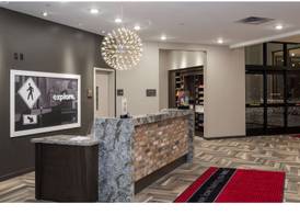 Hampton Inn and Suites Minneapolis University Area, MN 4