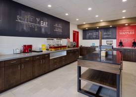 Hampton Inn Concord 5