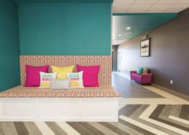 Hampton Inn Mustang 4