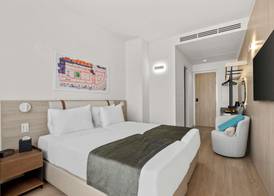Mercure Larnaca Finikoudes Beach 4