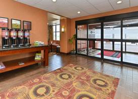 Hampton Inn Muscatine 4