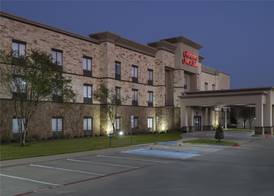 Hampton Inn & Suites Mansfield 2
