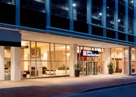 Hilton Garden Inn Downtown Dallas 4