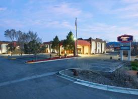 Hampton Inn Taos 2