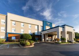 Hampton Inn Easley 3