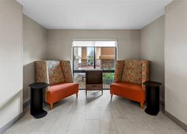 Hampton Inn Harrison 3