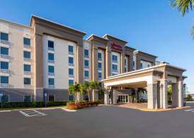 Hampton Inn & Suites Fort Myers-Colonial Blvd. 3