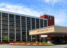 DoubleTree by Hilton Charlottesville 3