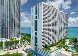 DoubleTree by Hilton Grand Hotel Biscayne Bay 2