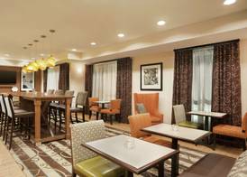 Hampton Inn Shawnee 4