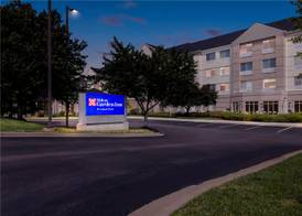 Hilton Garden Inn Overland Park 2