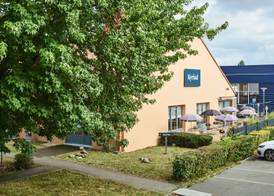 Kyriad Tarbes Bastillac 4