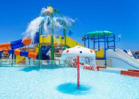 Charmillion Gardens Aquapark 4