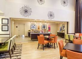 Hampton Inn & Suites San Bernardino 3