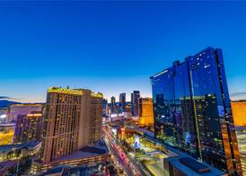 Elara by Hilton Grand Vacations – Center Strip 4