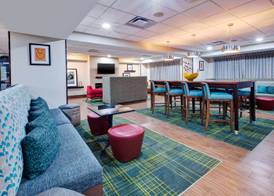 Hampton Inn Clarion 4