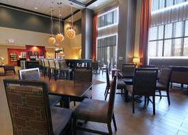 Hampton Inn & Suites Grand Forks 3
