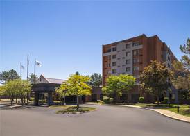 DoubleTree by Hilton Leominster 3