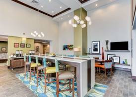 Hampton Inn & Suites Manchester, TN 5