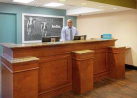 Hampton Inn & Suites Kansas City-Merriam 5