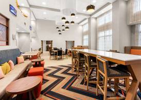 Hampton Inn & Suites Fairbanks 3