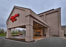 Hampton Inn Clinton 2