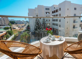 Intouriste Hotel & Suites 2