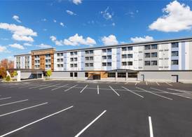 DoubleTree by Hilton Concord Downtown 2