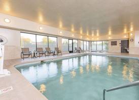 Hampton Inn Mt. Pleasant 4