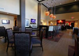 Hampton Inn & Suites Grand Forks 2