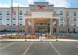 Hampton Inn Beloit 2