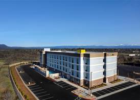 Home2 Suites By Hilton Redding 2