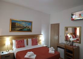 Hotel Tito 4