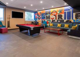 Tru By Hilton Commerce 3