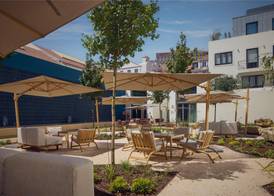 DUO Hotel Lisbon, Curio Collection by Hilton 3